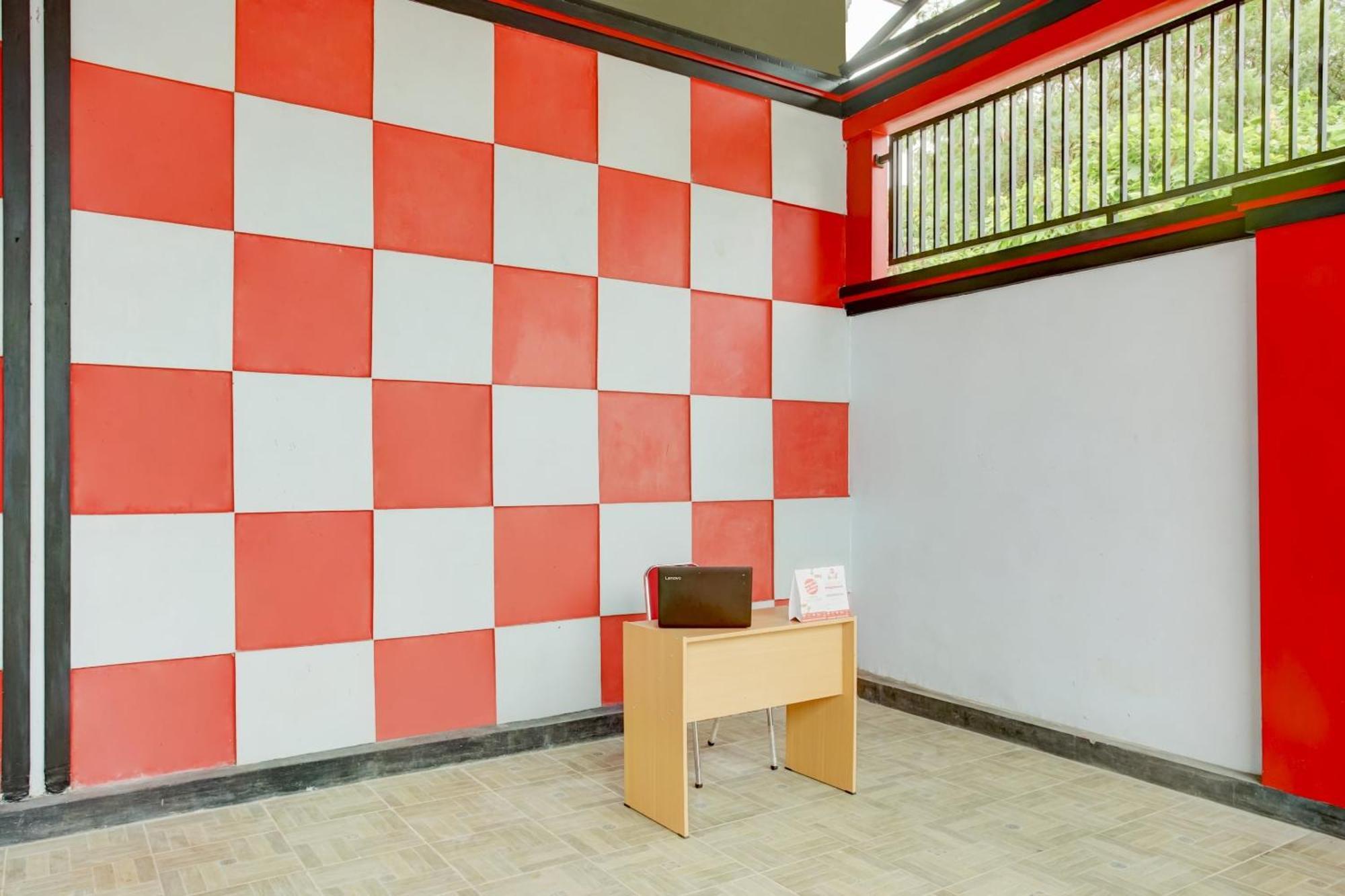 Oyo Life 3982 Azka Homestay Syariah Bandar Lampung Extérieur photo